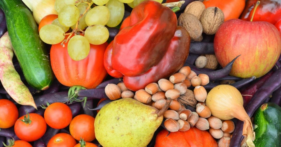 Растения, которые можно посеять в апреле-мае и собрать урожай уже через месяц